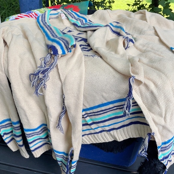 Red Camel Tan Open Front Sweater Cascading Waterfall Blue Stripes Fringes Aztec - Picture 15 of 16